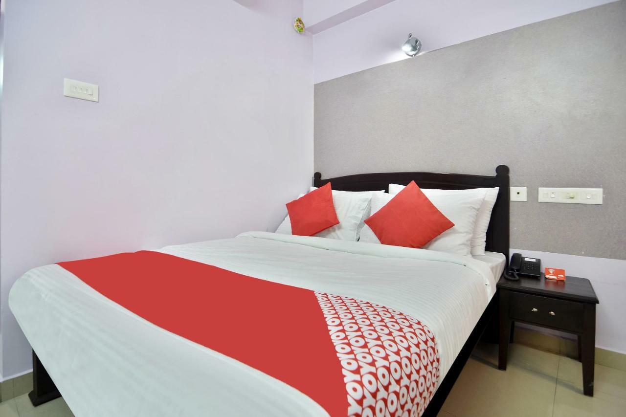 Shanthi Residency Pathanāmthitta Kültér fotó